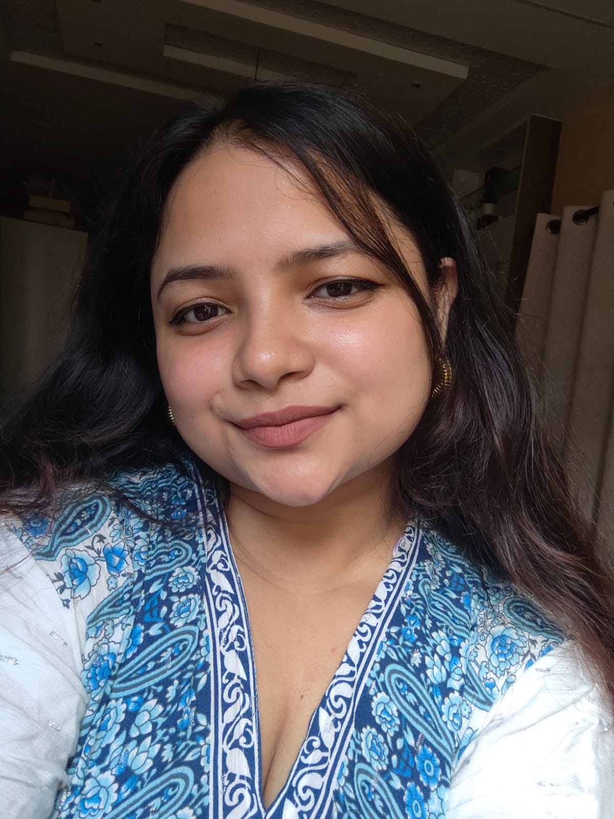 ritika sinha, nail artist, nail art, content creator on instagram, social media marketer